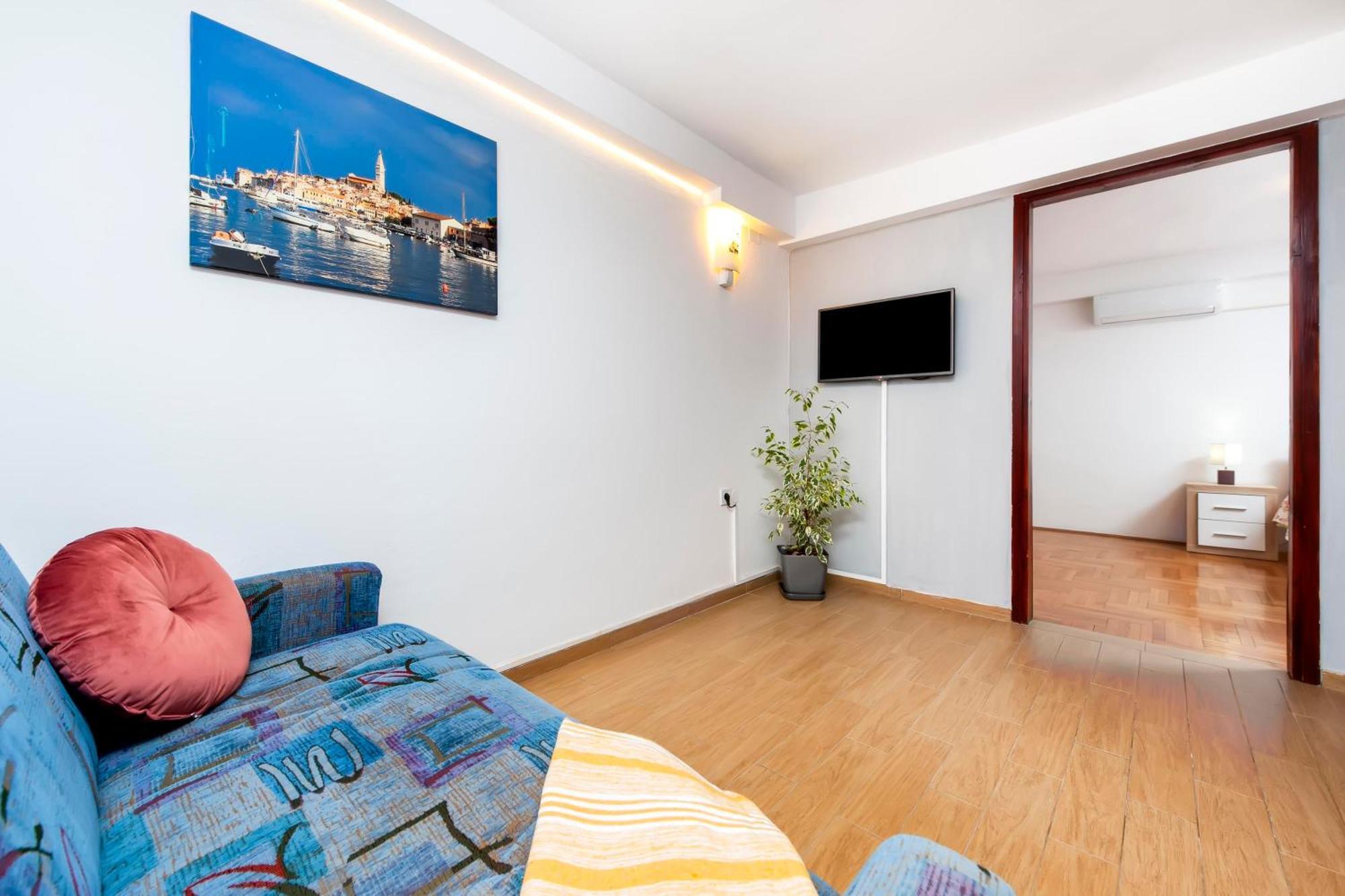 Apartments And Room Silvana Rovinj Luaran gambar